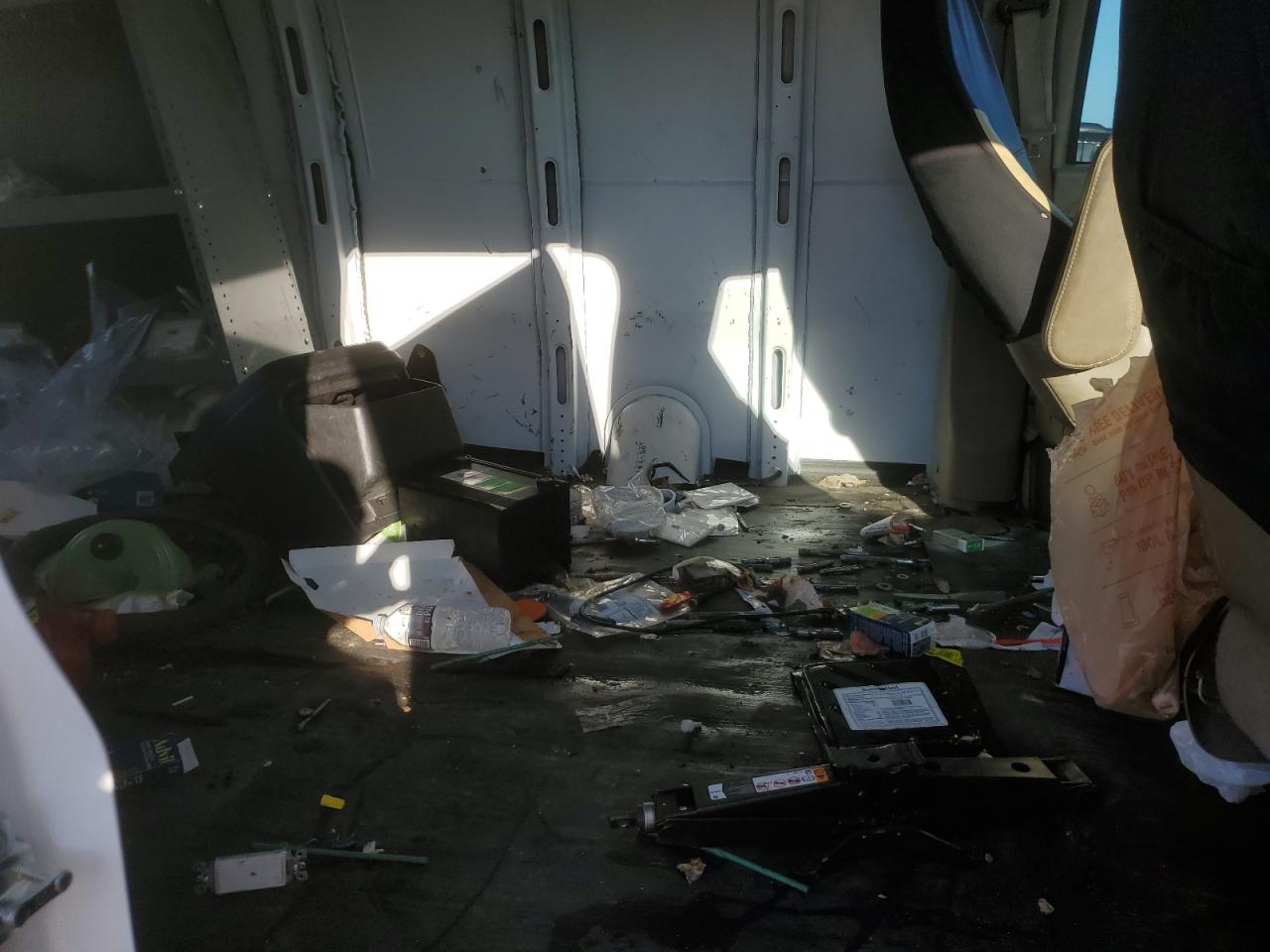 1GCWGAFP7K1192546 2019 Chevrolet Express G2500