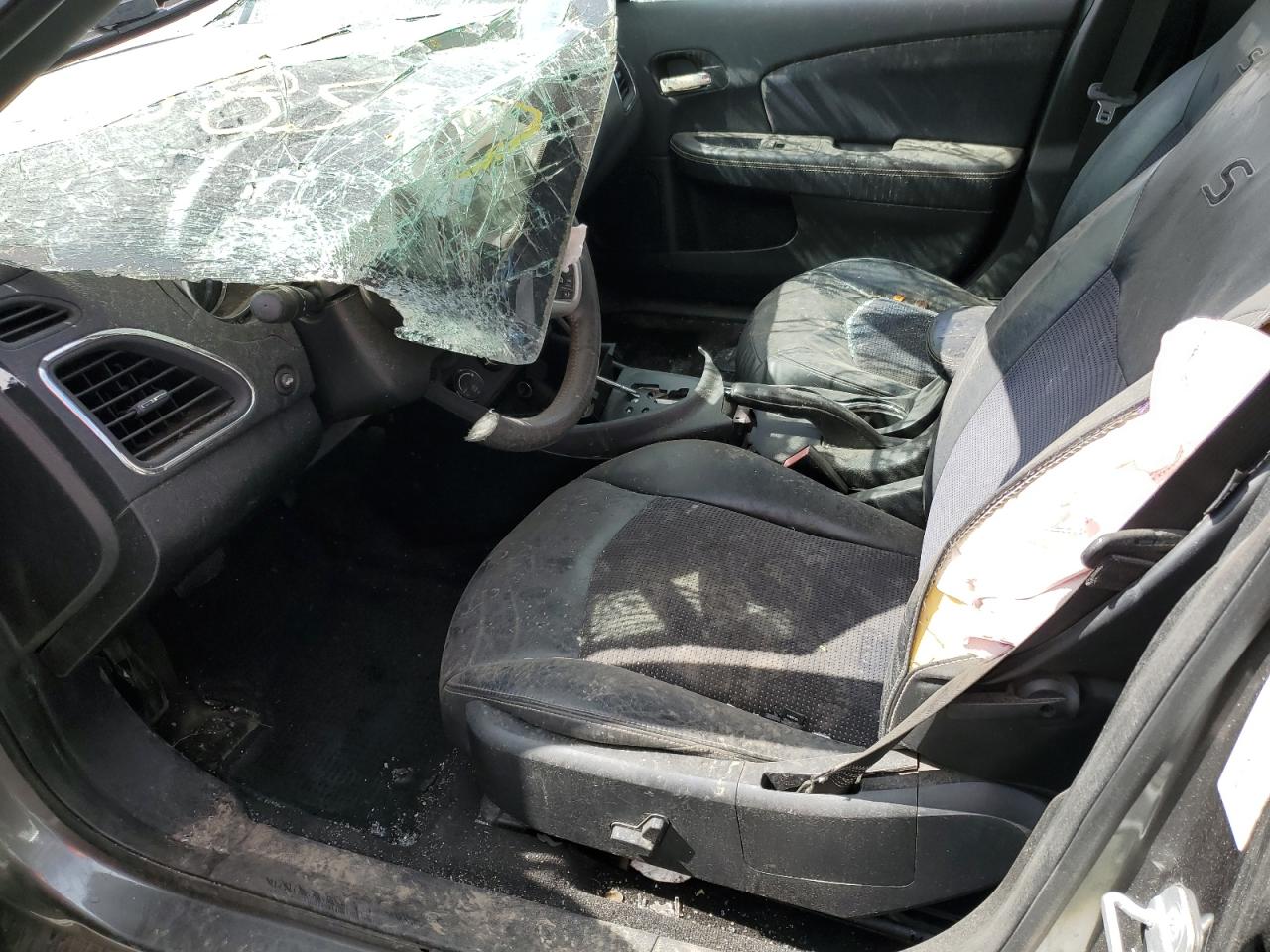 2013 Chrysler 200 Limited VIN: 1C3CCBCG7DN599775 Lot: 68475295