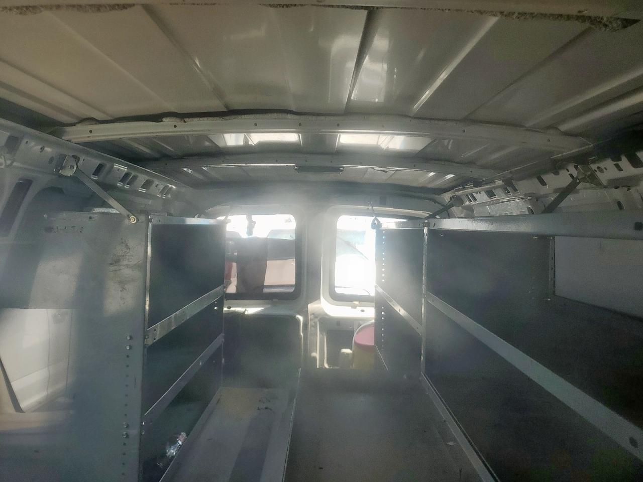 2006 Chevrolet Express G2500 VIN: 1GCGG25V061180576 Lot: 62939625