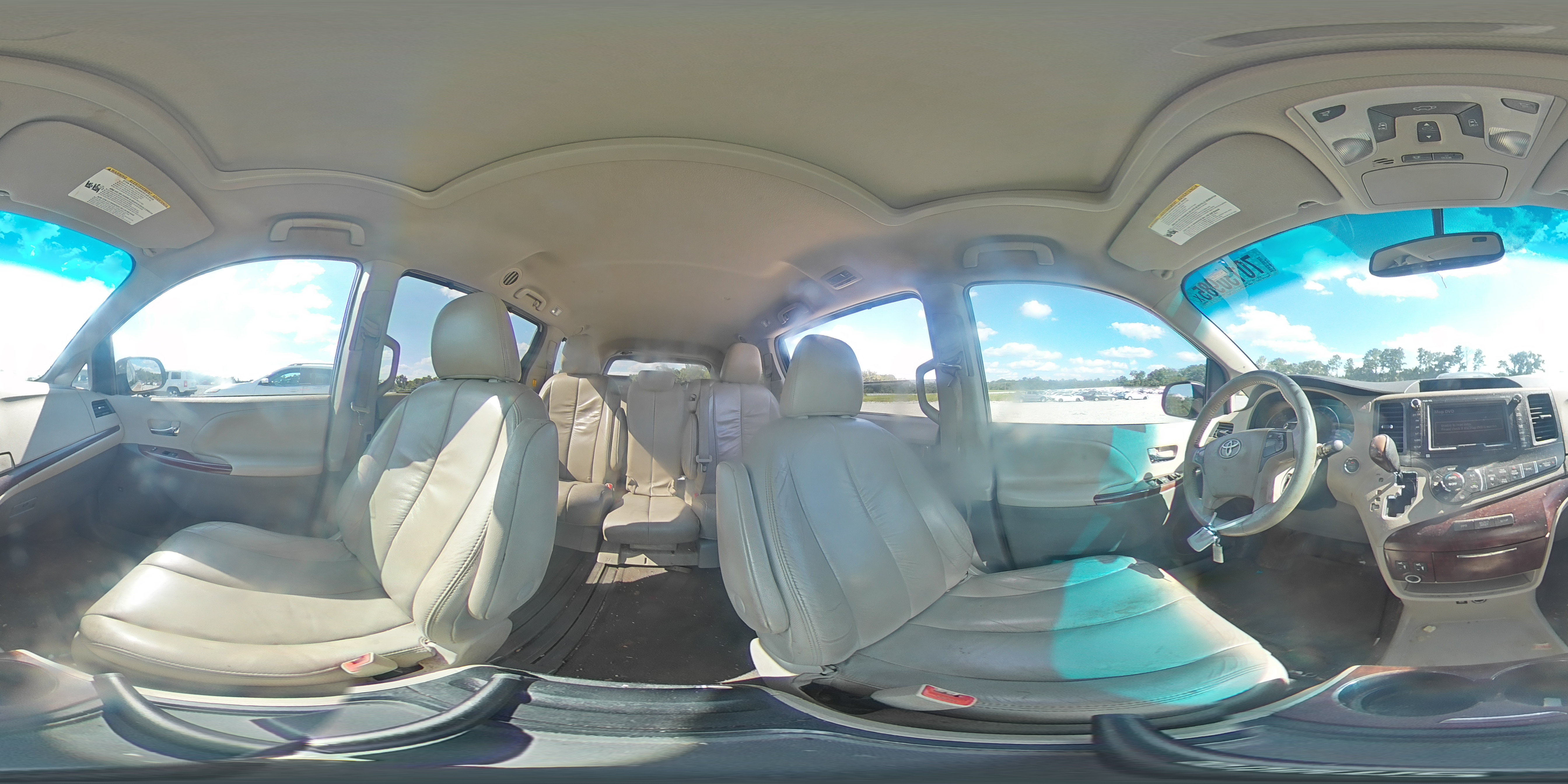 2012 Toyota Sienna Xle VIN: 5TDYK3DC3CS226179 Lot: 70130985