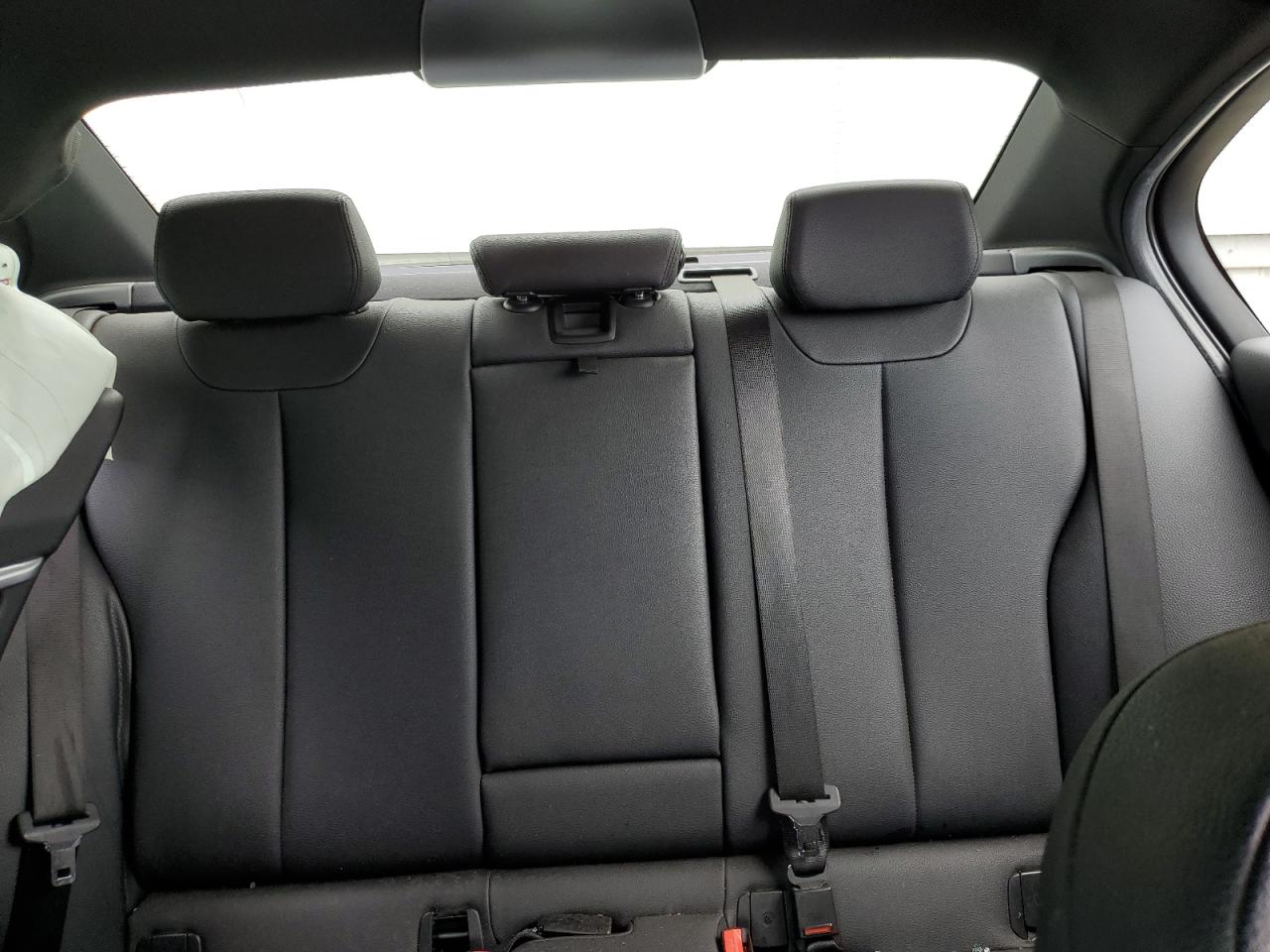 2018 BMW 330 Xi VIN: WBA8D9G58JNU67570 Lot: 67218225