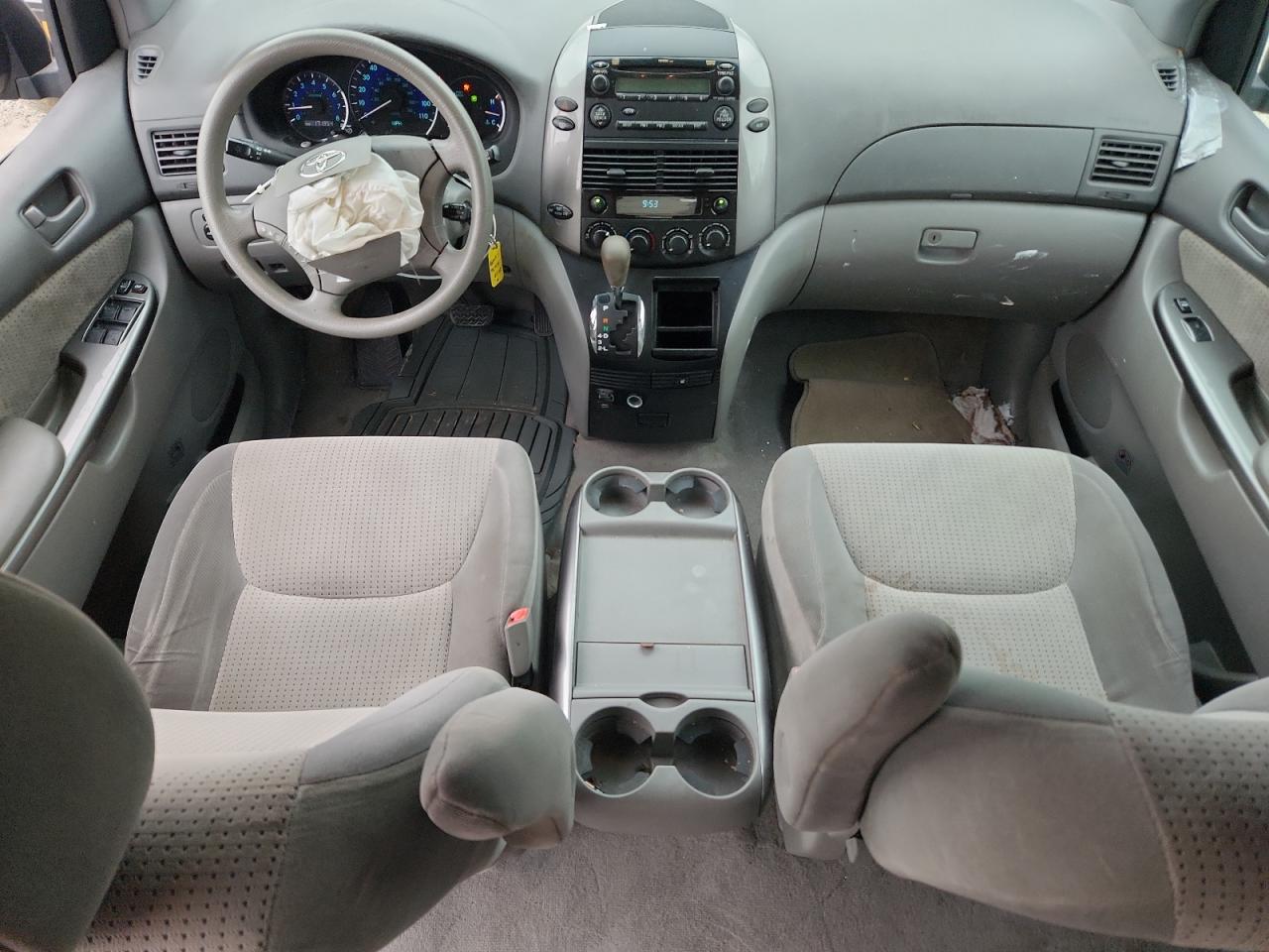 2010 Toyota Sienna Ce VIN: 5TDKK4CC2AS297884 Lot: 67843815