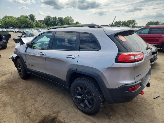  JEEP CHEROKEE 2018 Srebrny