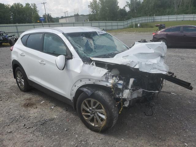  HYUNDAI TUCSON 2016 Белы