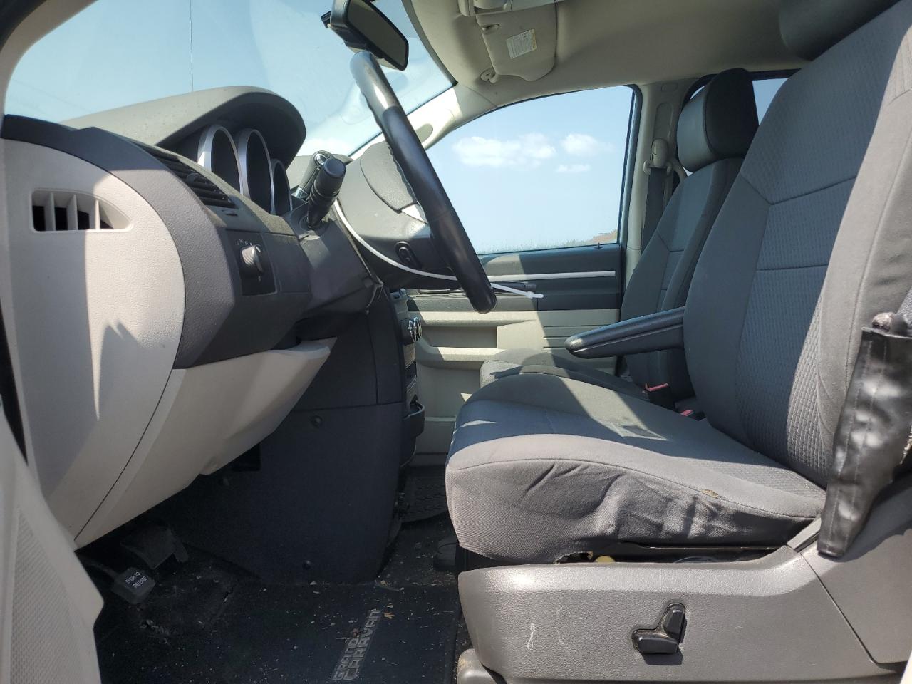 2010 Dodge Grand Caravan Se VIN: 2D4RN4DE1AR248841 Lot: 68377345