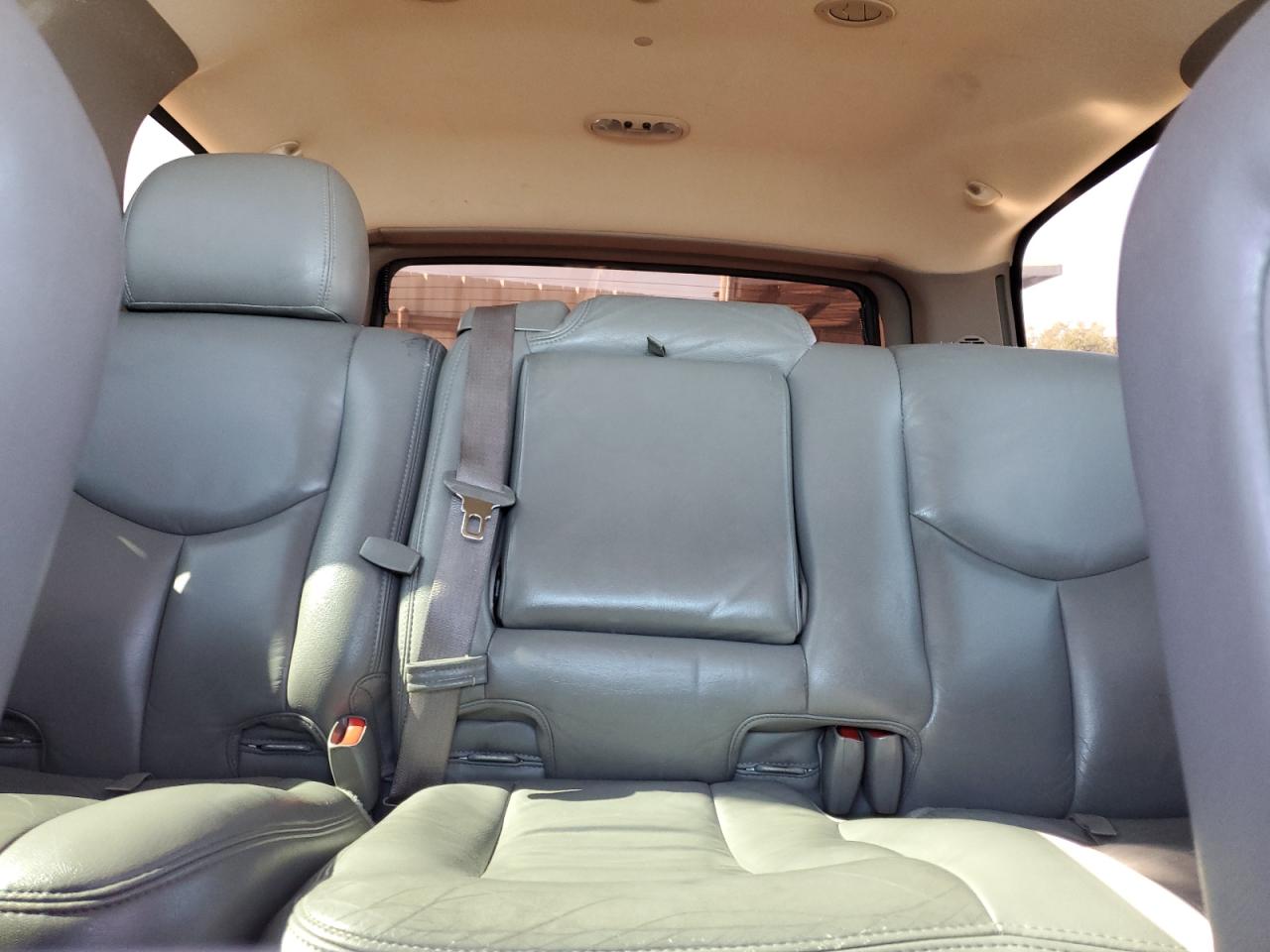 2005 GMC Yukon VIN: 1GKEK13T75R128111 Lot: 67430525