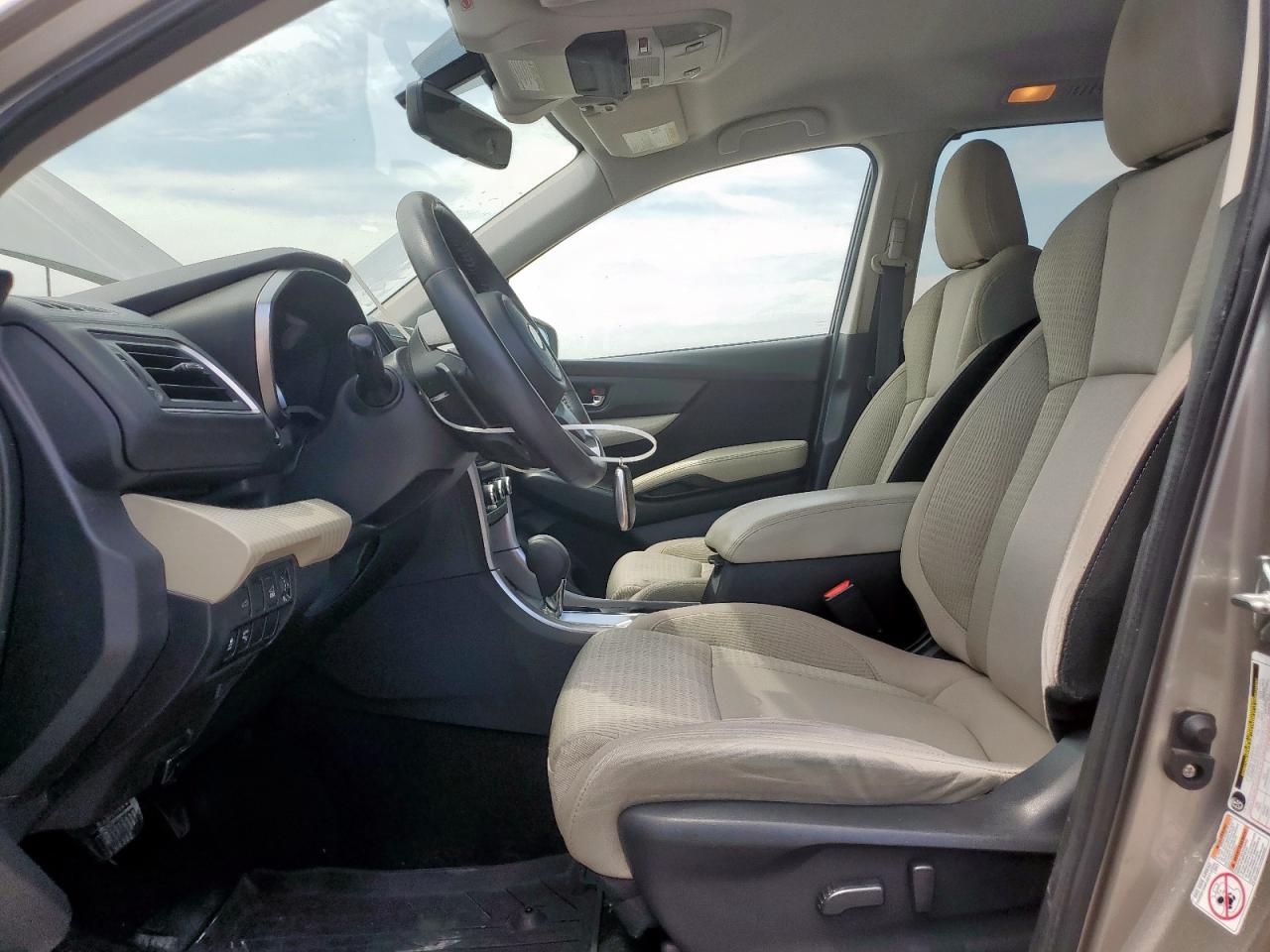 2019 Subaru Ascent Premium VIN: 4S4WMAFD0K3418554 Lot: 67152195