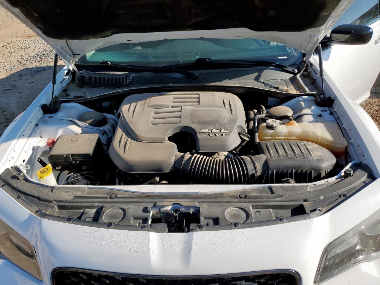 2018 Chrysler 300 Touring VIN: 2C3CCAAG2JH293262 Lot: 69678405