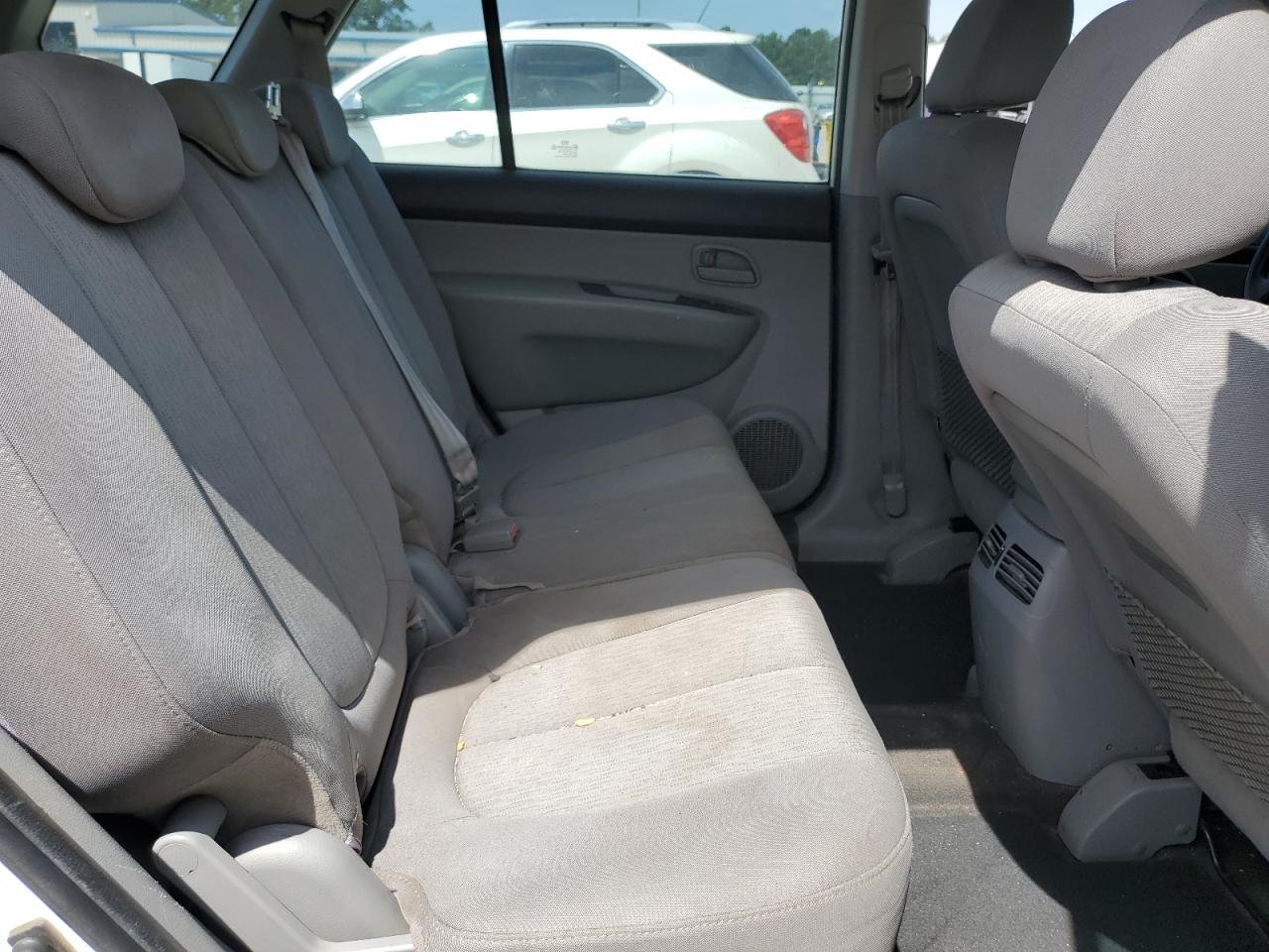 2009 Kia Rondo Base VIN: KNAFG528597222203 Lot: 70342915