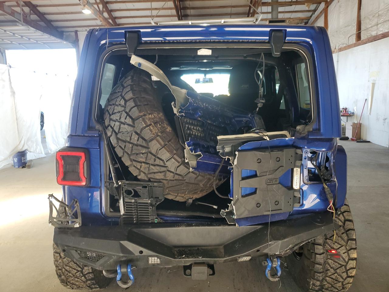 2018 Jeep Wrangler Unlimited Sahara VIN: 1C4HJXEG6JW321814 Lot: 70115105