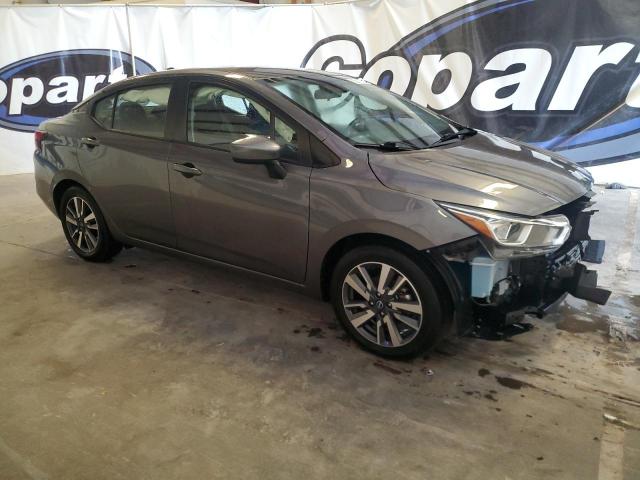  NISSAN VERSA 2023 Szary