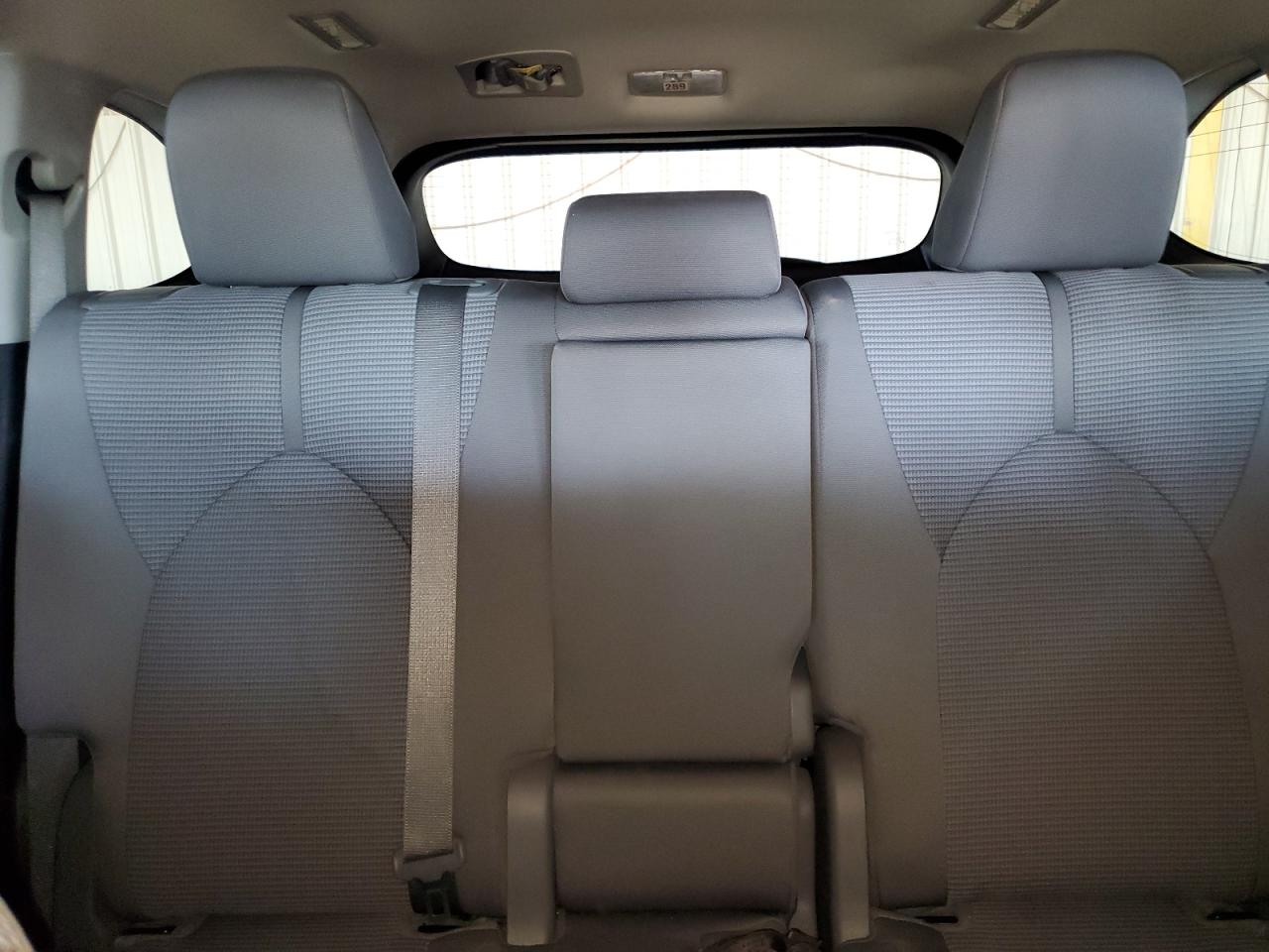2021 Toyota Highlander L VIN: 5TDCZRBH4MS557863 Lot: 70230345