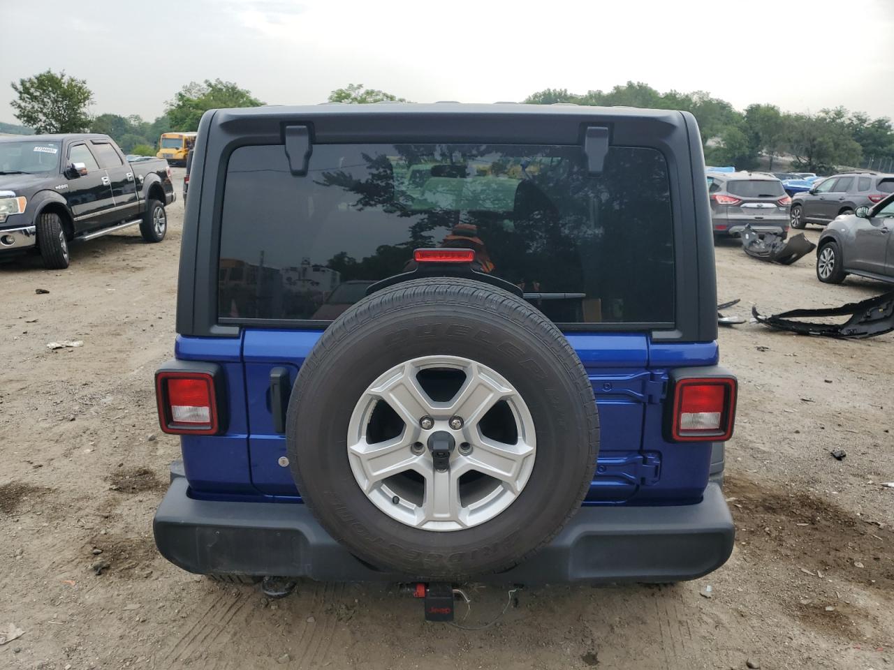2018 Jeep Wrangler Sport VIN: 1C4GJXAN9JW316512 Lot: 68913295