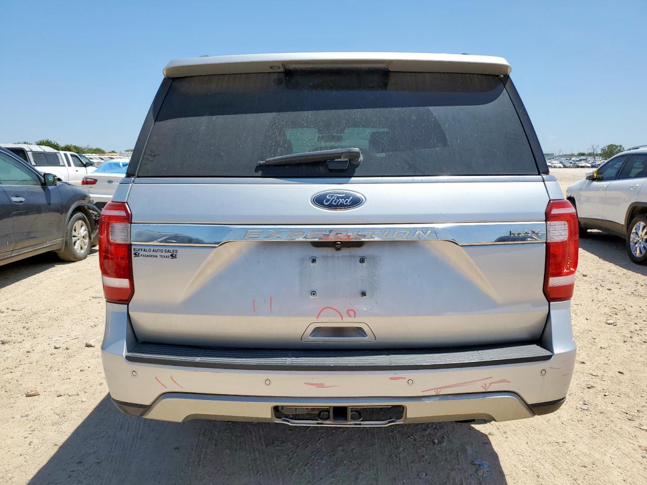 2018 Ford Expedition Max Xlt VIN: 1FMJK1JTXJEA38770 Lot: 70624225