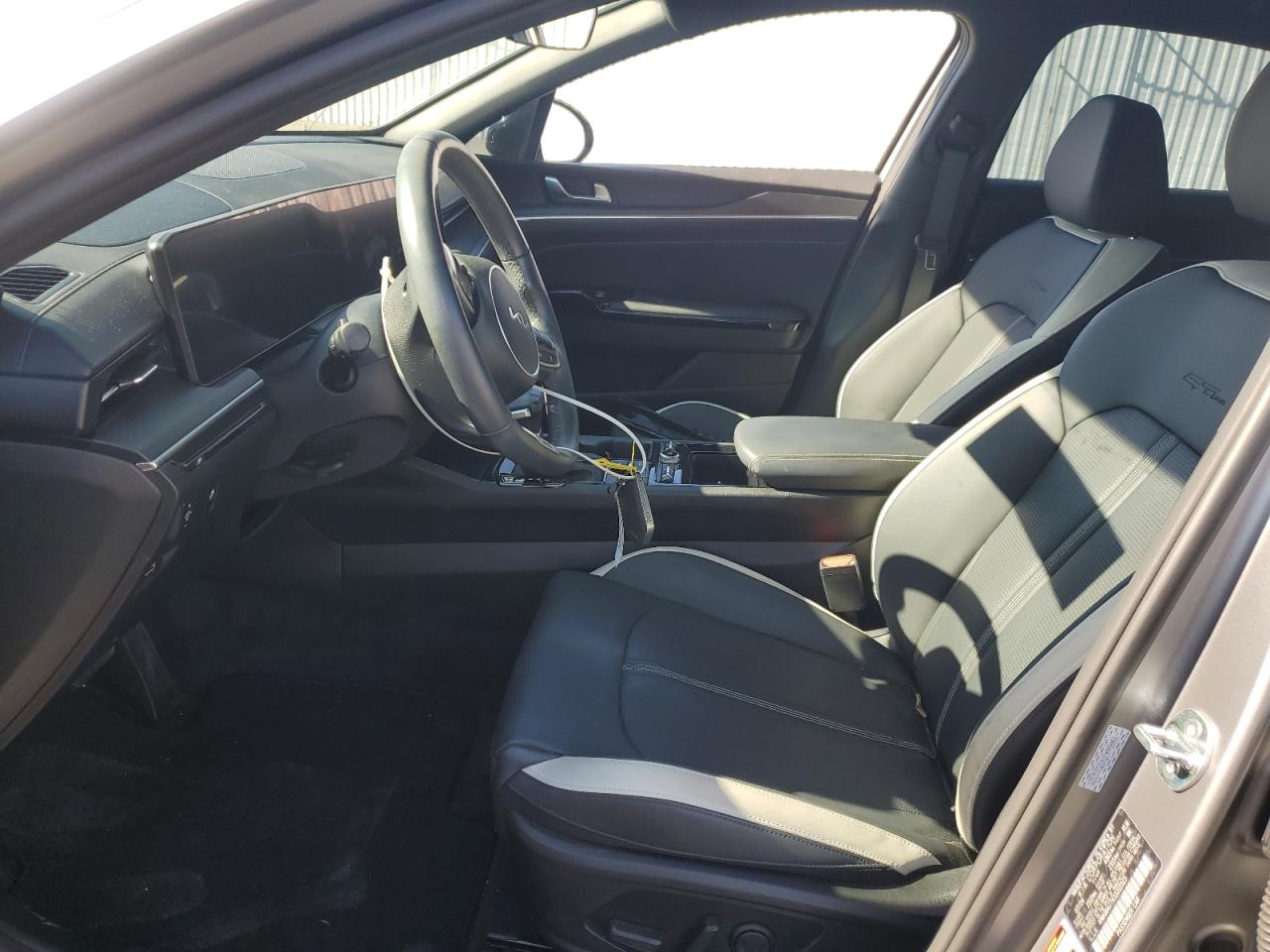 2025 Kia K5 Gt Line VIN: KNAG64J74S5312325 Lot: 70016595