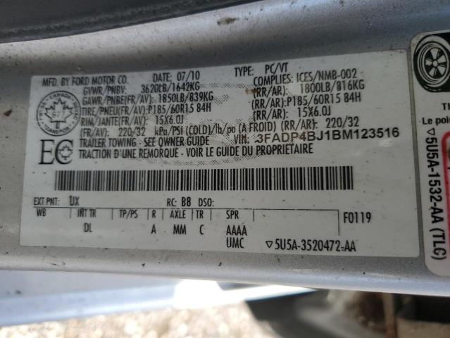 2011 FORD FIESTA SE  