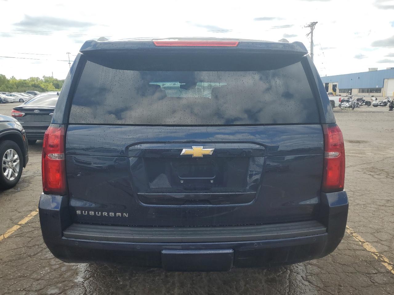 2019 Chevrolet Suburban K1500 Lt VIN: 1GNSKHKC5KR187881 Lot: 71049705