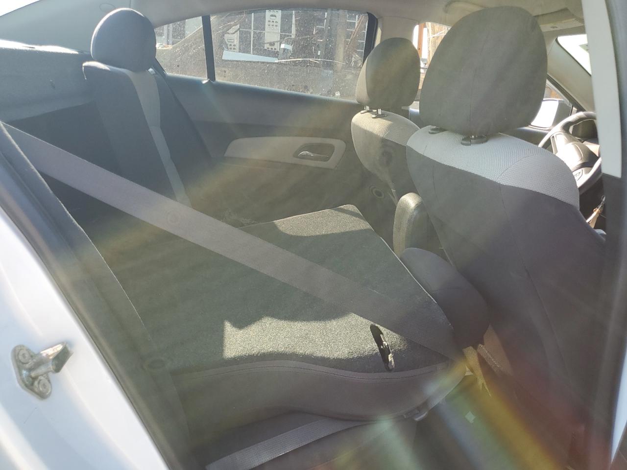 2015 Chevrolet Cruze Ls VIN: 1G1PA5SH5F7171587 Lot: 69455725