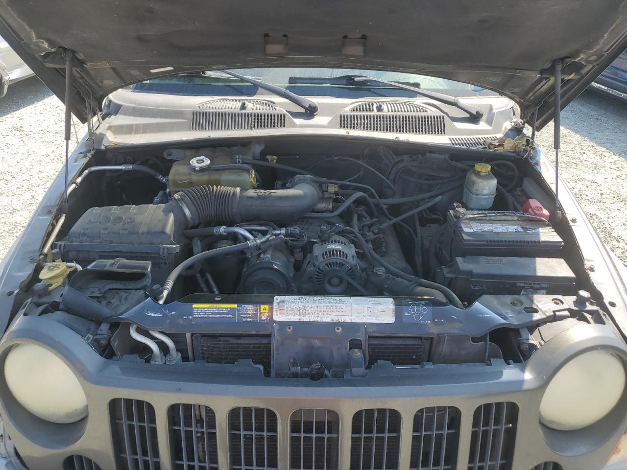 2006 Jeep Liberty Sport VIN: 1J4GL48K96W105185 Lot: 70727435