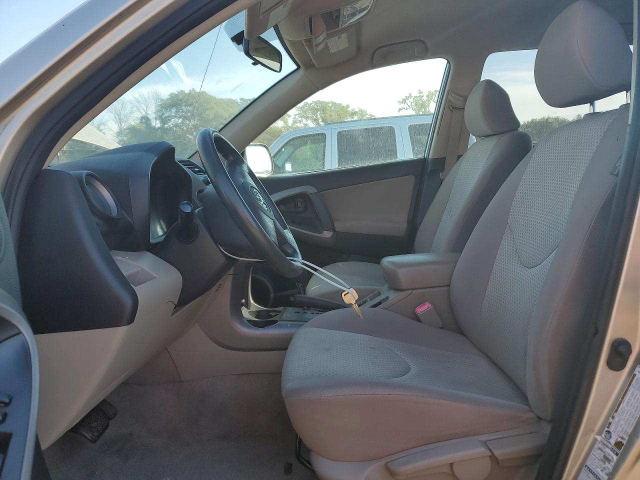 2008 Toyota Rav4 VIN: JTMBD33V886081568 Lot: 69889695