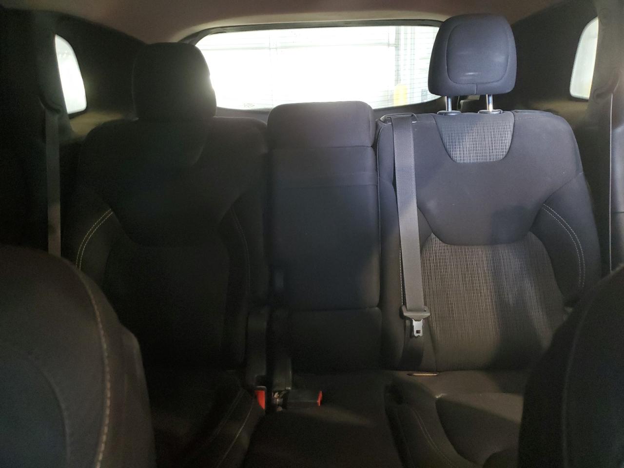 2015 Jeep Cherokee Latitude VIN: 1C4PJMCB6FW583826 Lot: 68145055