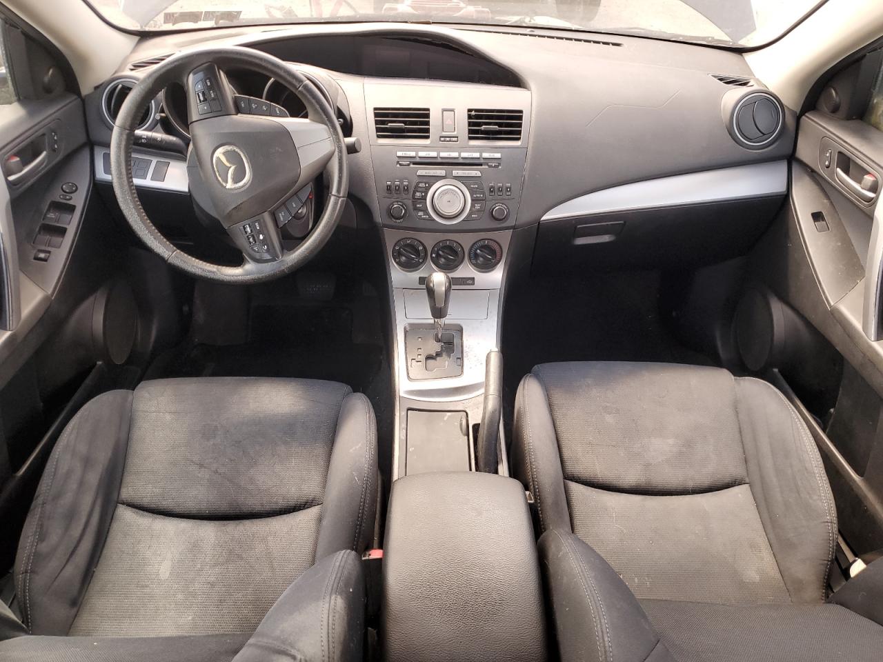 2017 Mazda 3 S VIN: JM1BL1S68A1348227 Lot: 70058385