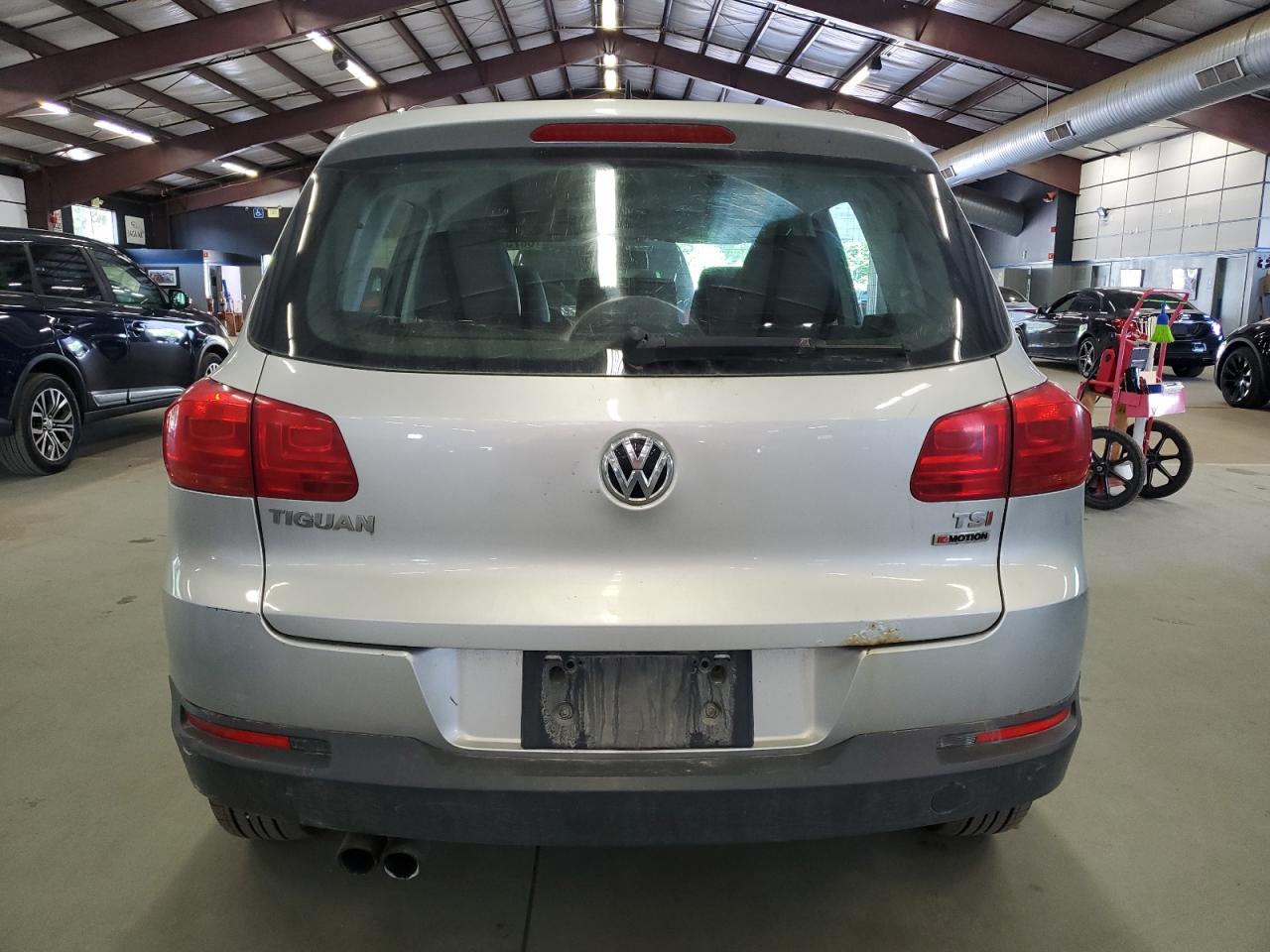 2016 Volkswagen Tiguan S VIN: WVGBV7AX9GW035475 Lot: 68753575