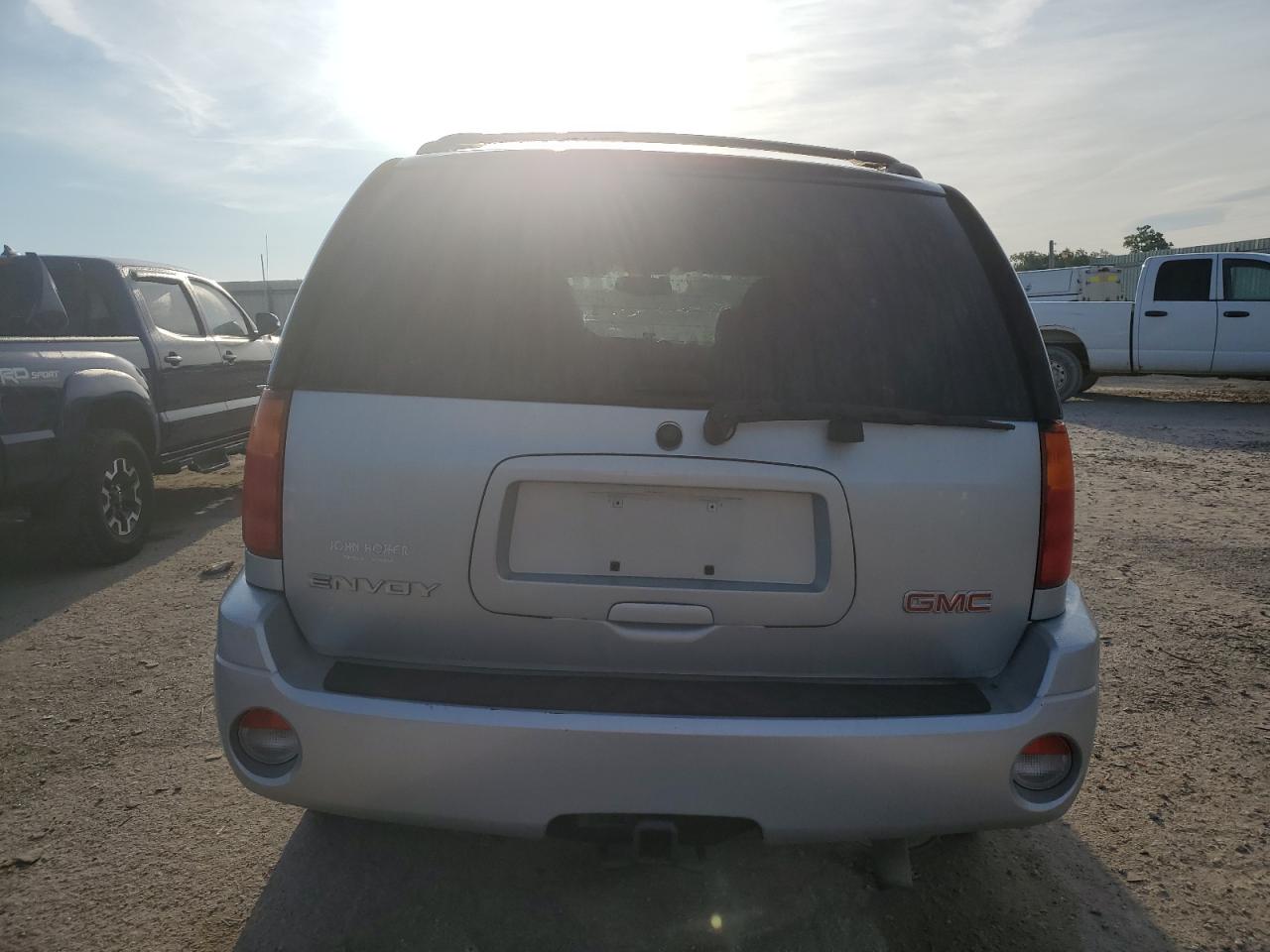 2008 GMC Envoy VIN: 1GKDT13S282236391 Lot: 69659945