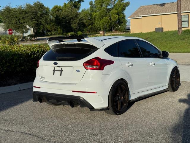 Hatchbacks FORD FOCUS 2016 White