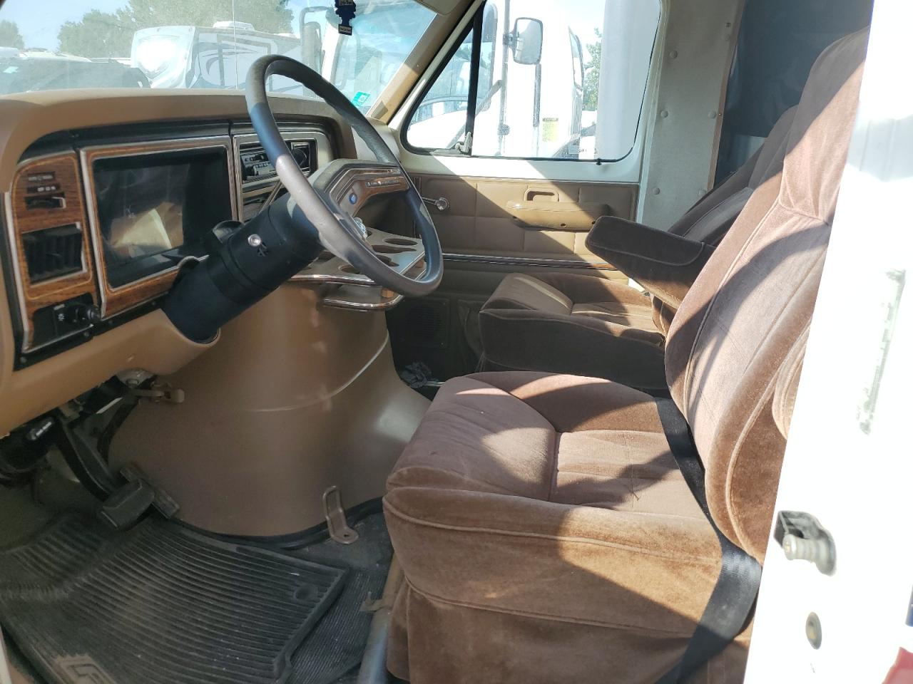 1988 Ford E250 Spr I - Rvs Rv VIN: 1FDKE30G8JHC07663 Lot: 64127435