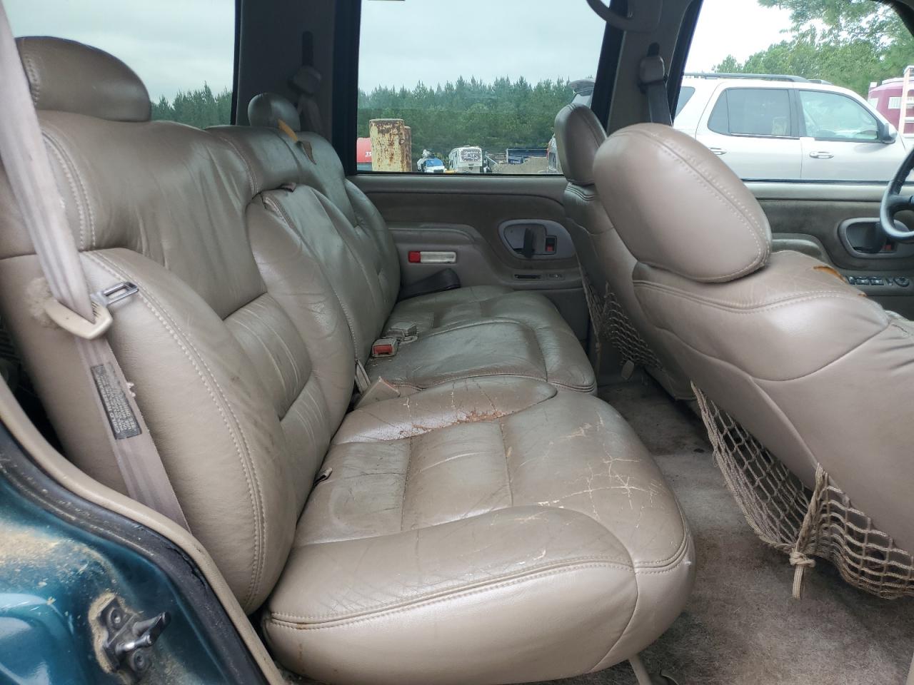 1GNEC13RXWJ308283 1998 Chevrolet Tahoe C1500