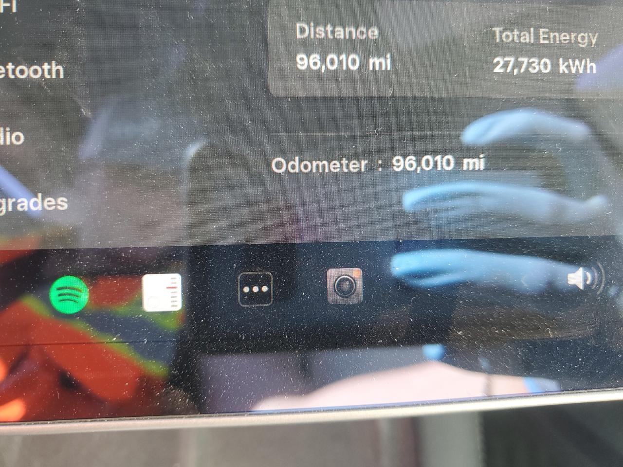 2021 Tesla Model Y VIN: 5YJYGAEE9MF281117 Lot: 69411745