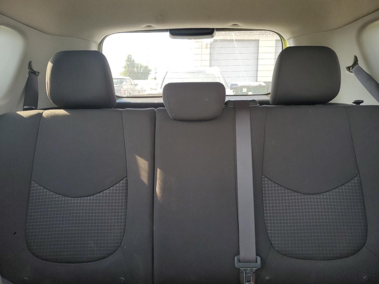 2012 Kia Soul VIN: KNDJT2A50C7442239 Lot: 70683135