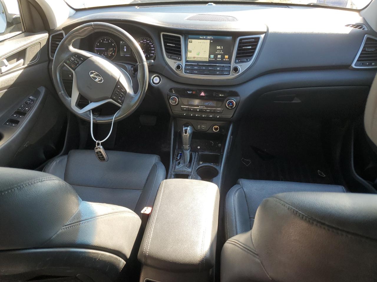 2017 Hyundai Tucson Limited VIN: KM8J3CA43HU307256 Lot: 70138095