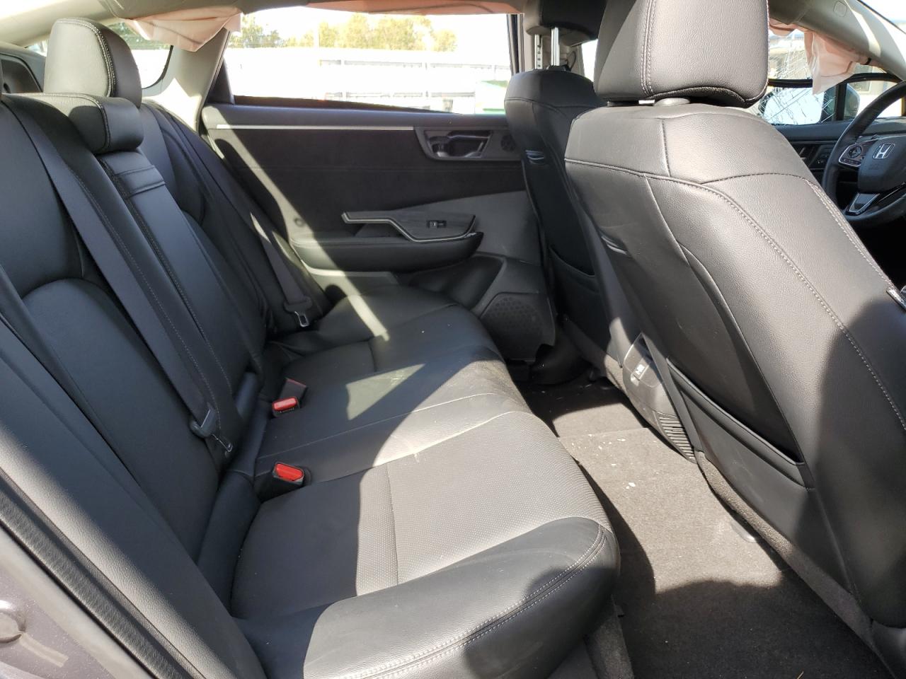 2018 Honda Clarity Touring VIN: JHMZC5F31JC012394 Lot: 69972485