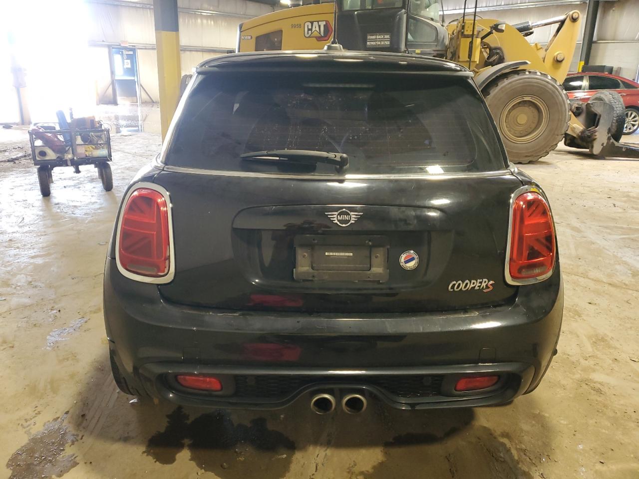2021 Mini Cooper S VIN: WMWXR5C09M2N05863 Lot: 69428415