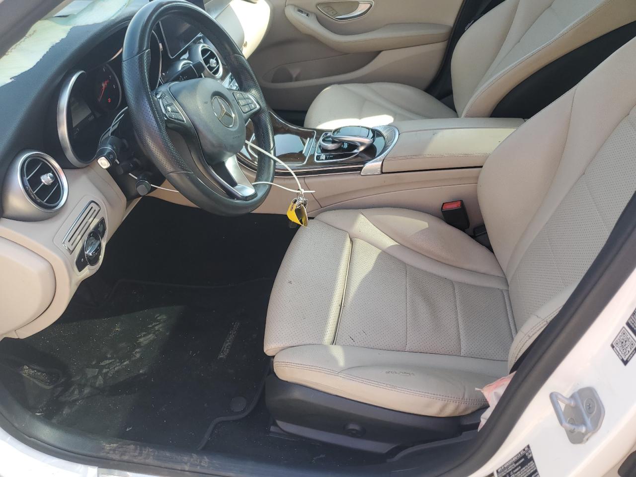 2015 Mercedes-Benz C 300 4Matic VIN: 55SWF4KBXFU041338 Lot: 68318655