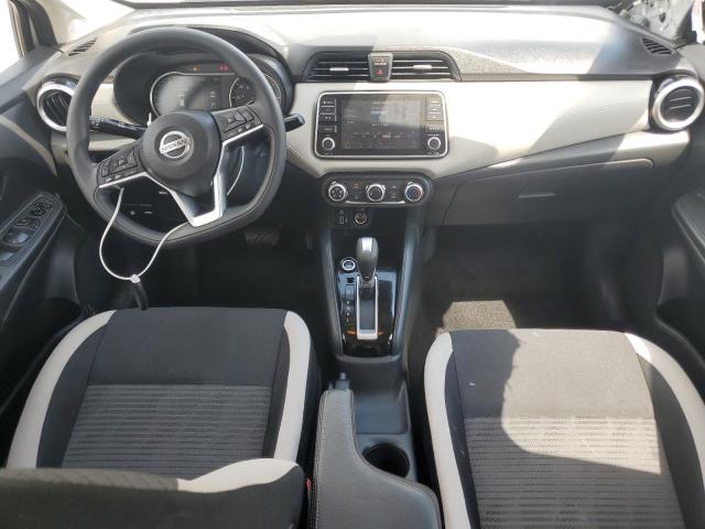  NISSAN VERSA 2020 Серебристый