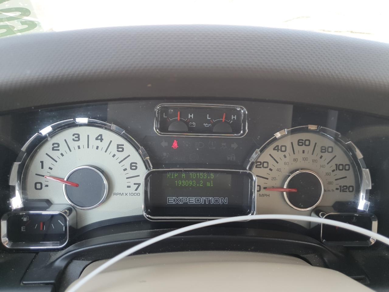 2010 Ford Expedition Eddie Bauer VIN: 1FMJU1J54AEB19291 Lot: 69430965