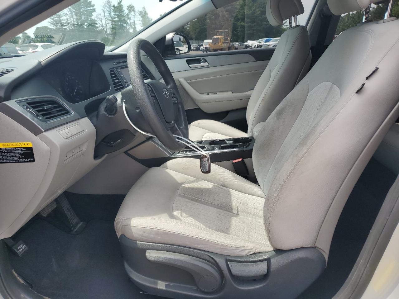 2016 Hyundai Sonata Hybrid VIN: KMHE24L11GA025260 Lot: 67170645