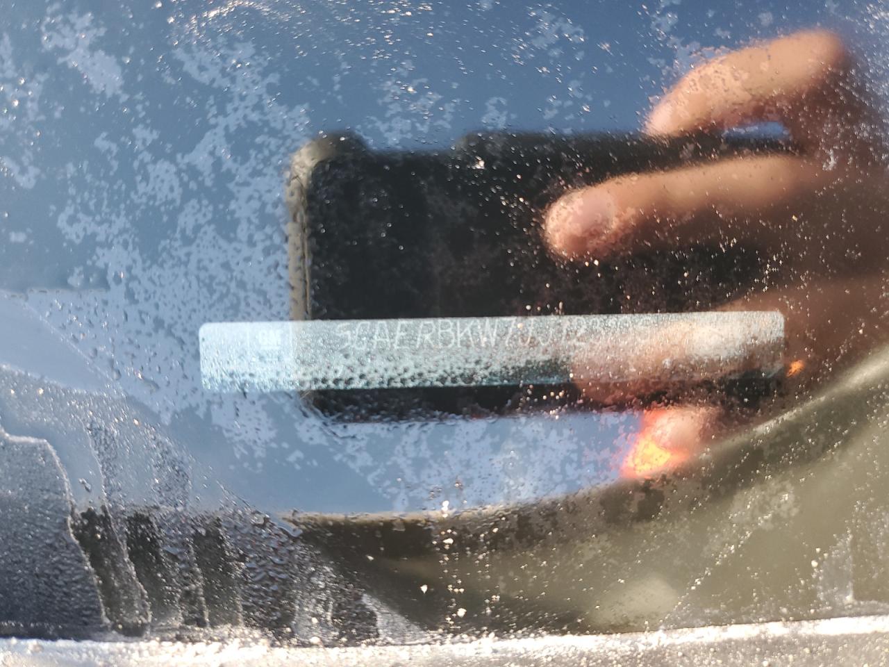 2018 Buick Enclave Essence VIN: 5GAERBKW7JJ123106 Lot: 70044295