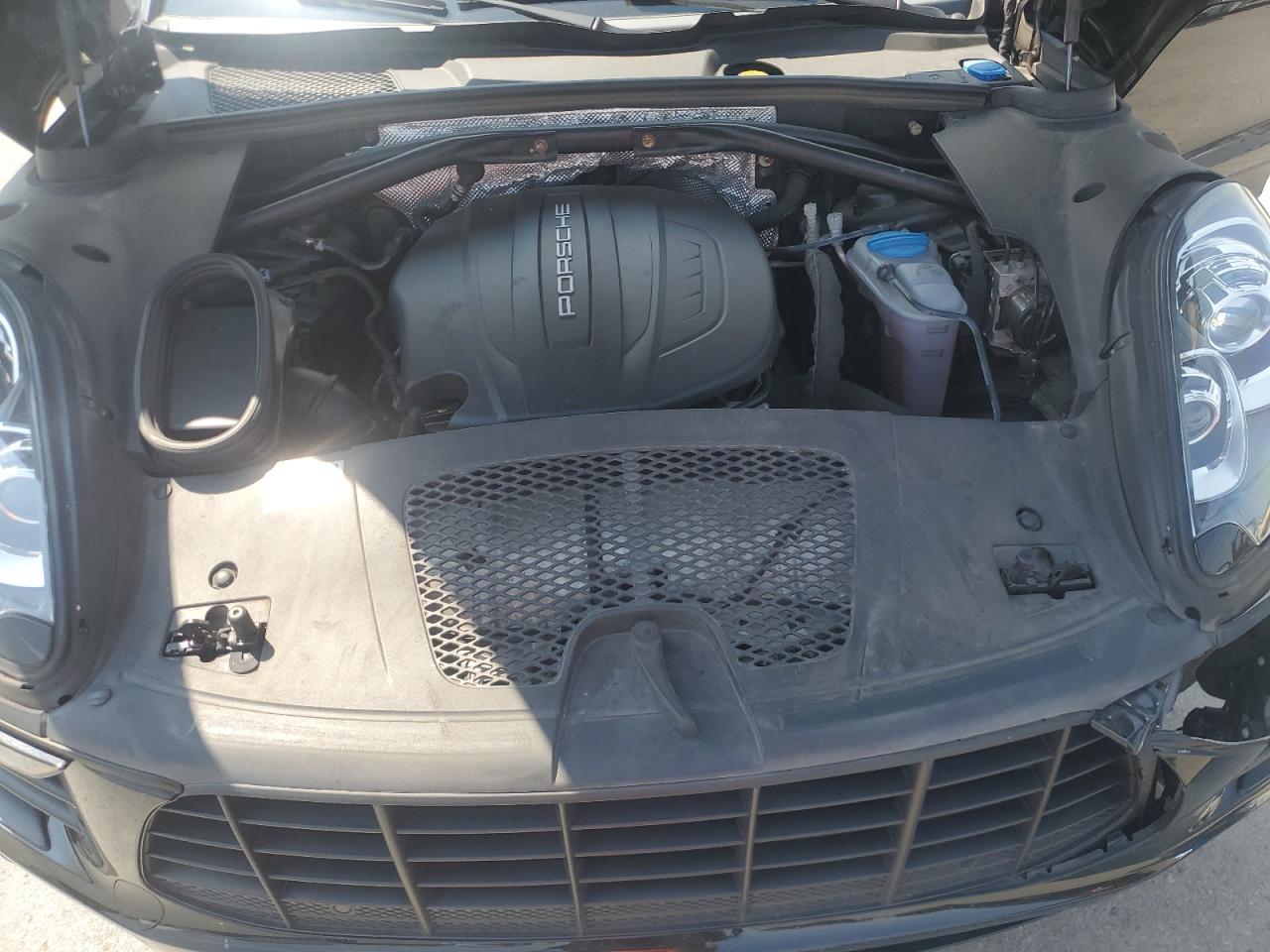 2017 Porsche Macan VIN: WP1AA2A51HLB07784 Lot: 69349745