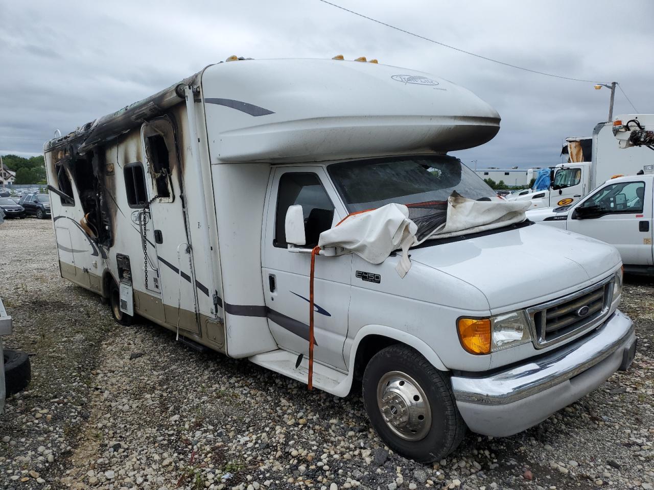 2003 Ford Econoline E450 Super Duty Cutaway Van