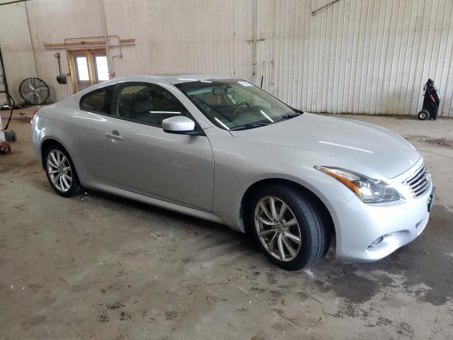  INFINITI G37 2013 Srebrny