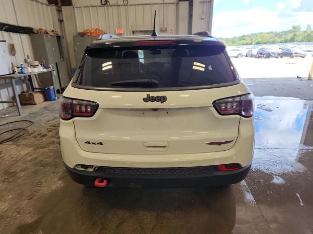  JEEP COMPASS 2021 Белы
