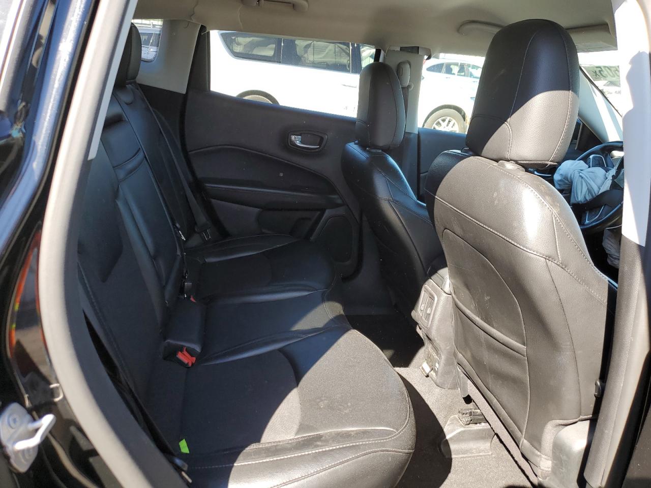 2019 Jeep Compass Latitude VIN: 3C4NJDBB2KT812656 Lot: 70365505