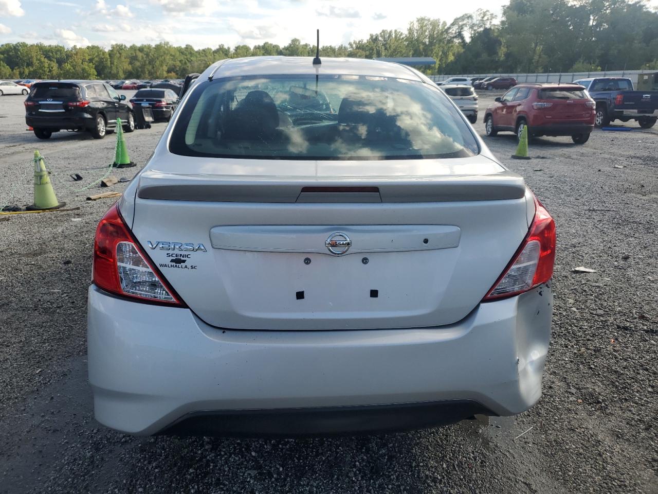 2018 Nissan Versa S VIN: 3N1CN7AP1JL835177 Lot: 68683075