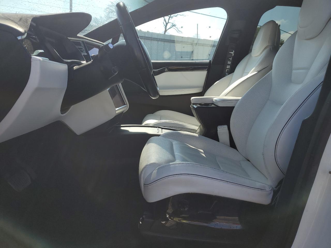 2016 Tesla Model X VIN: 5YJXCBE21GF019275 Lot: 66919705