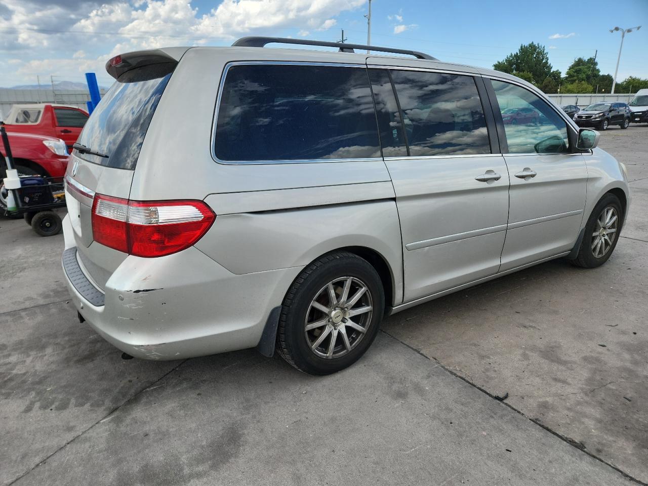 2006 Honda Odyssey Touring VIN: 5FNRL38836B020585 Lot: 69623335