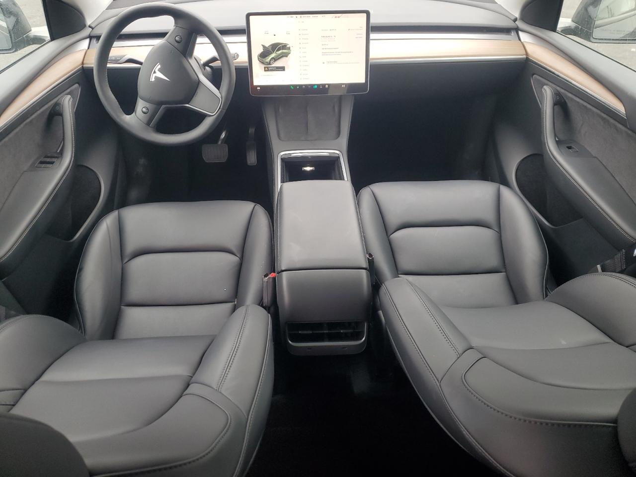 2023 Tesla Model Y VIN: 7SAYGDEE2PF828057 Lot: 68909315